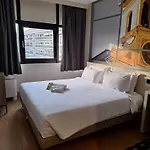 للمبيت والإفطار