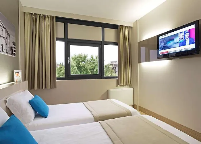 B&B Hotel Udine Szálloda 3*